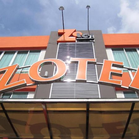 Zotel Business & Leisure Hotel Kuching Exterior photo